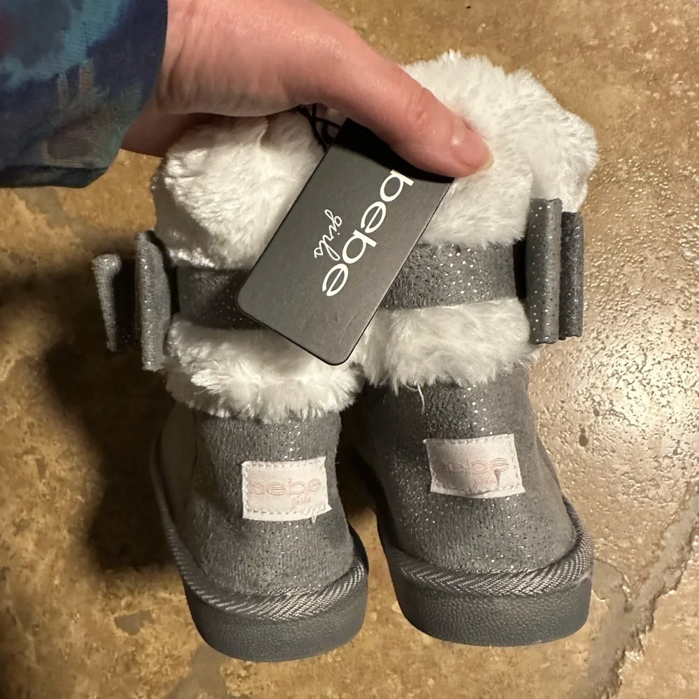 NWT Bebe Girls Shimmer MicroSuede Winter Boot Size 3